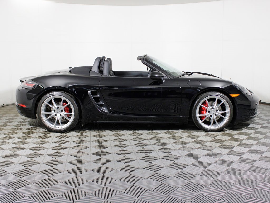 Used 2021 Porsche 718 Boxster S image 8