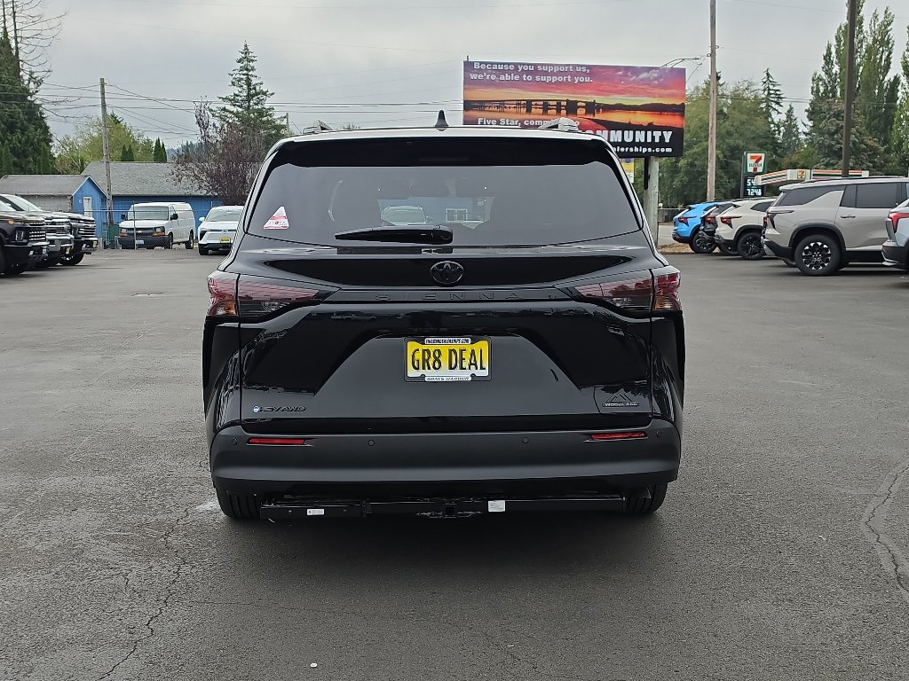 New 2026 Toyota Sienna XLE Woodland Edition AWD/4WD image 8