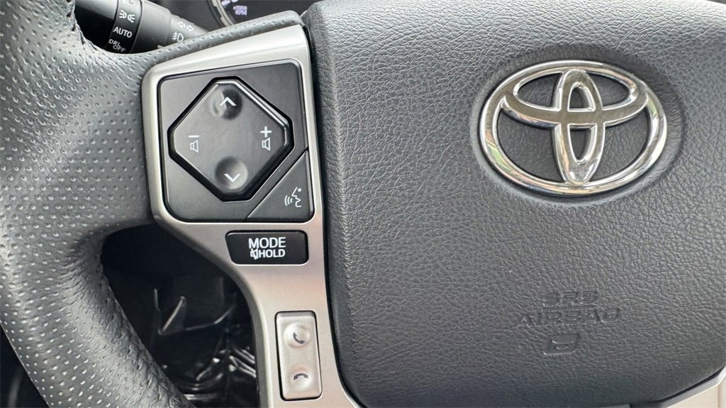Used 2021 Toyota 4Runner Limited image 19