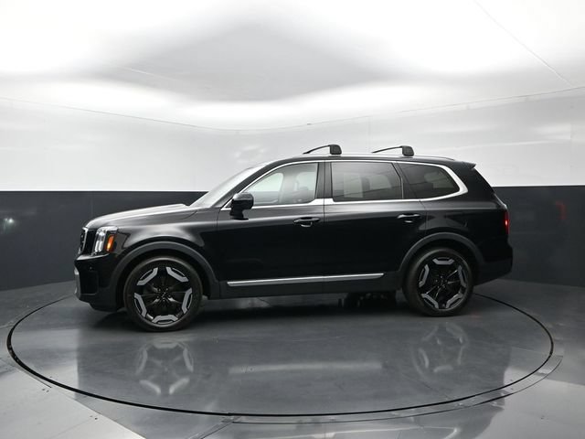 Used 2023 Kia Telluride EX AWD/4WD image 3