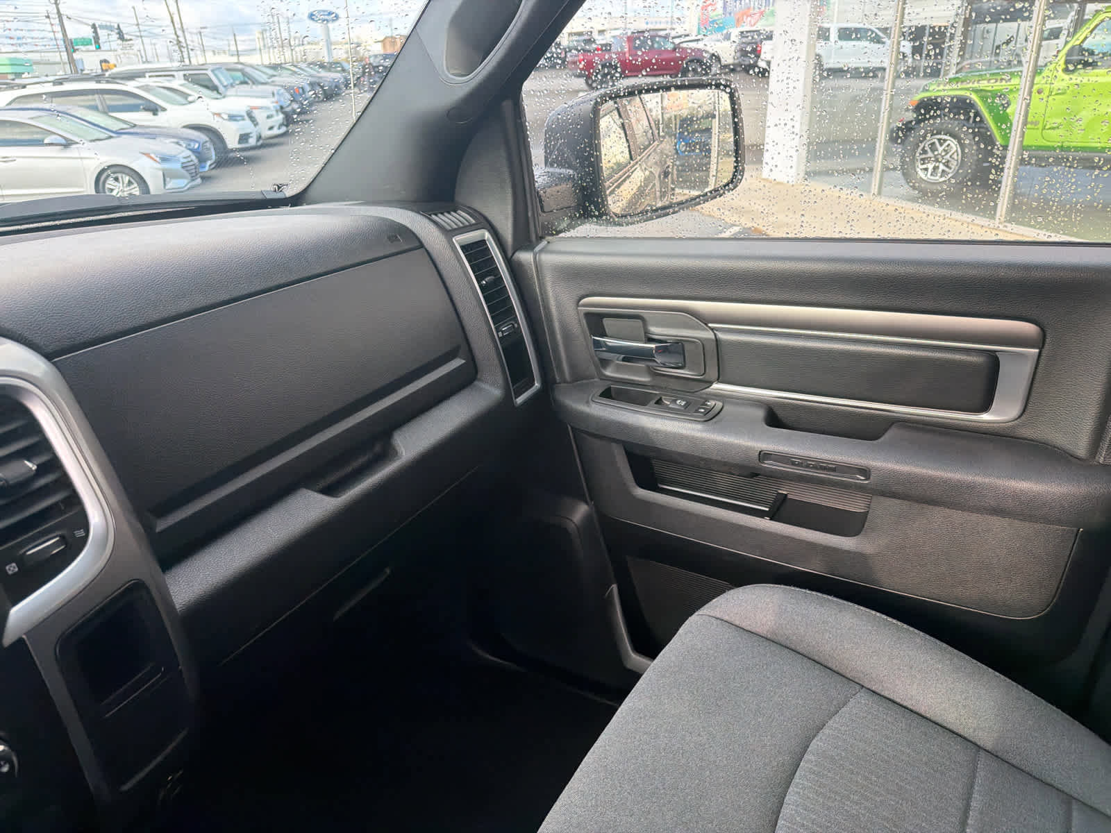 Used 2024 RAM 1500 Classic Warlock image 29