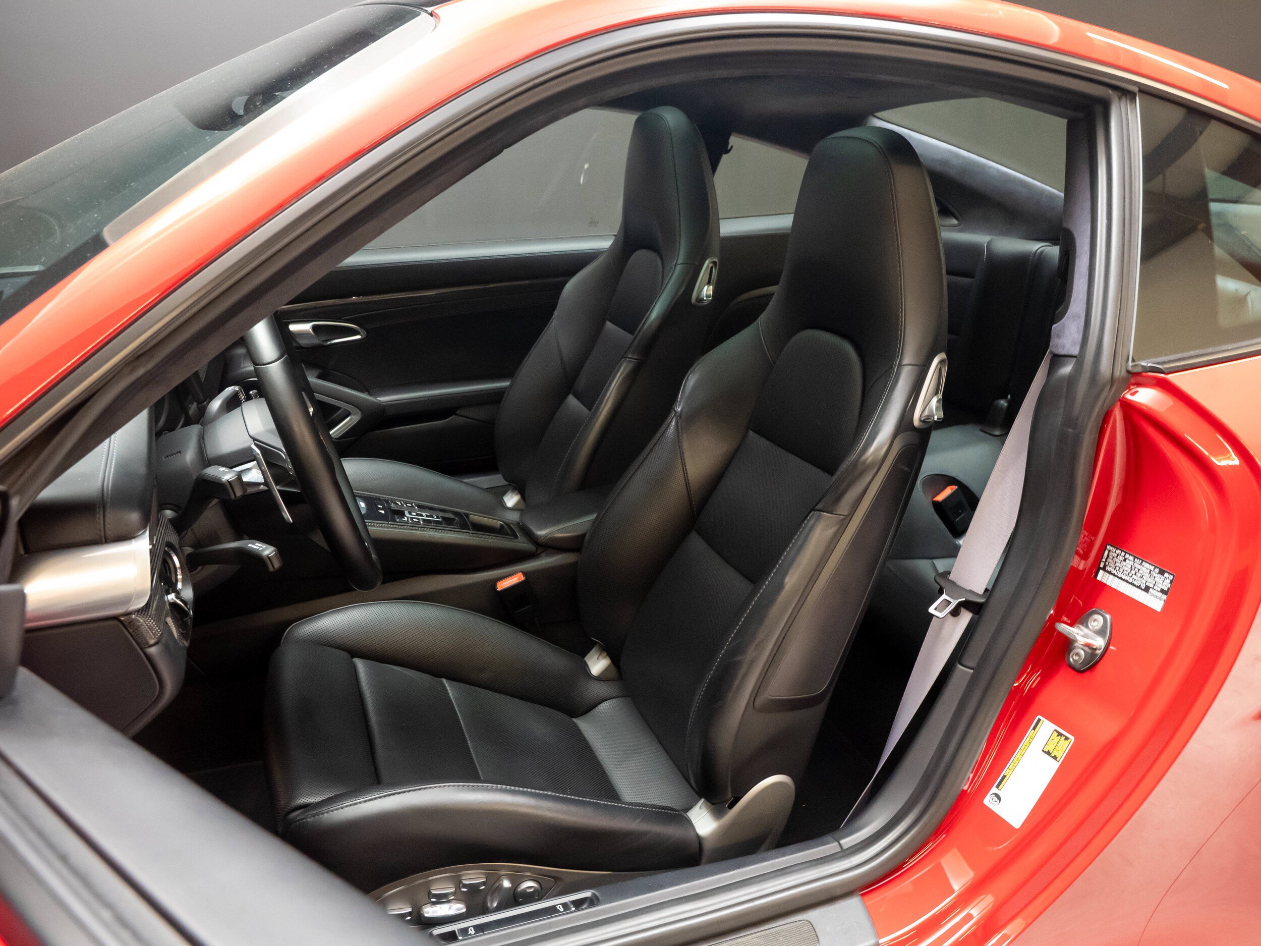 Certified 2019 Porsche 911 Turbo S AWD/4WD image 5