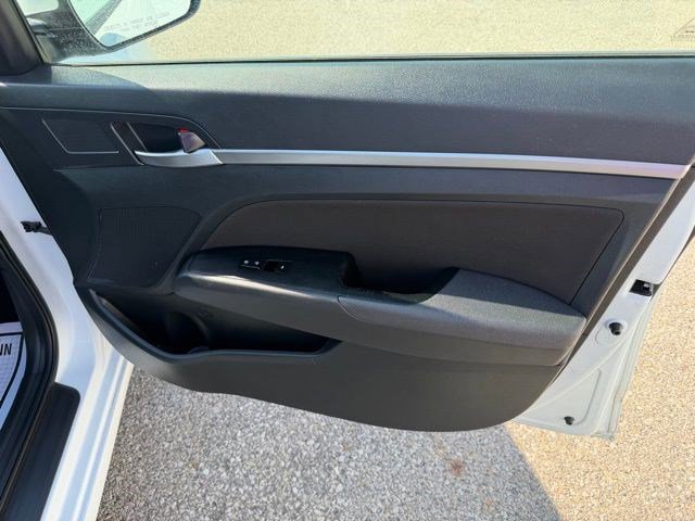 Used 2020 Hyundai Elantra SEL w/ Cargo Package (C1) image 18