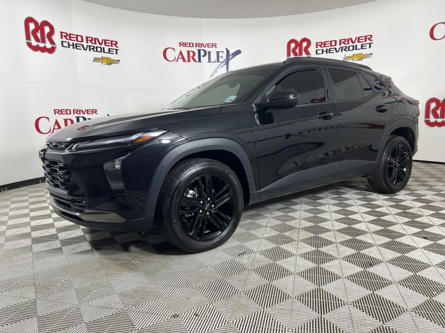 Used 2024 Chevrolet Trax ACTIV w/ Sunroof Package image 3