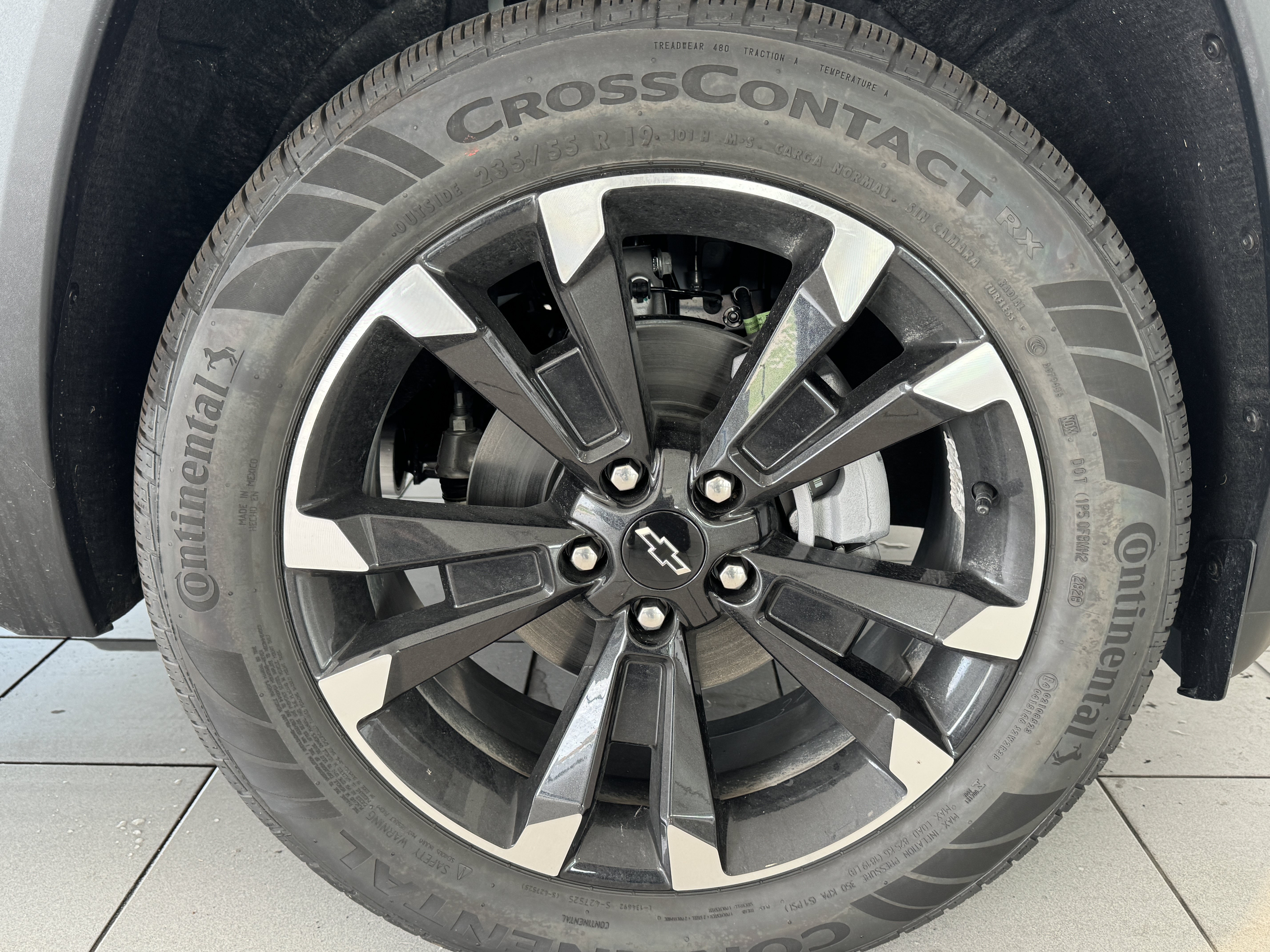 New 2027 Chevrolet Equinox RS w/ Safety and Technology Package AWD/4WD image 11