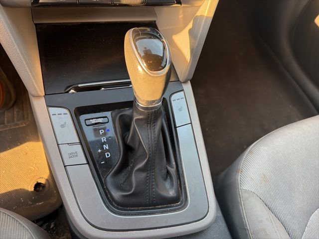 Used 2017 Hyundai Elantra SE w/ SE A/T Tech Package 03 image 16