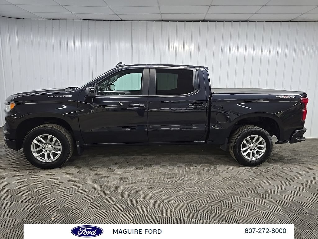 Used 2023 Chevrolet Silverado 1500 RST AWD/4WD image 6