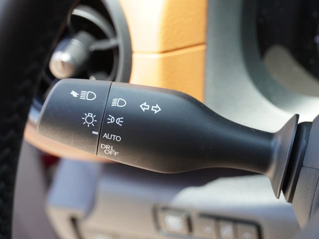 Used 2025 Lexus IS 350 F Sport RWD image 32