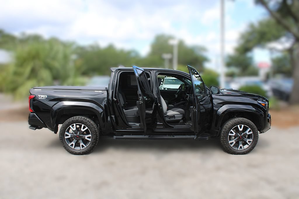 Used 2024 Toyota Tacoma TRD Sport AWD/4WD image 7