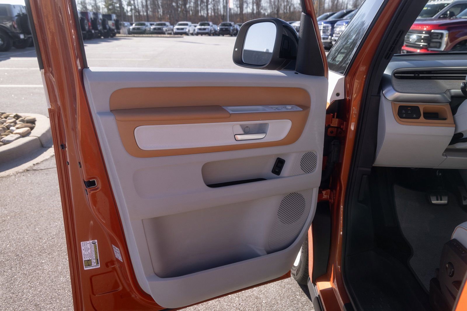Used 2025 Volkswagen ID. Buzz 1st Edition AWD/4WD image 27