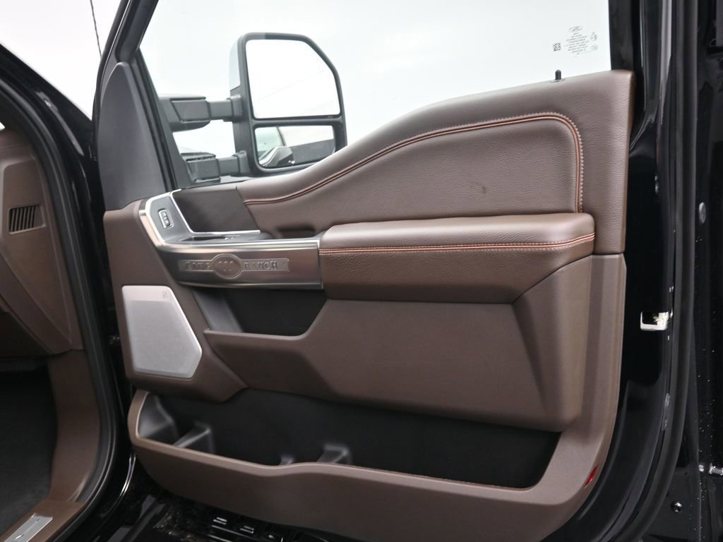 New 2026 Ford F350 King Ranch w/ Chrome Package image 27