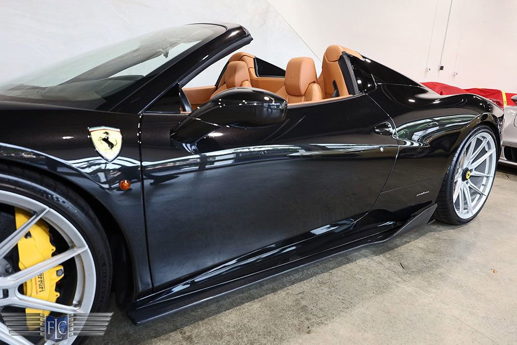 Used 2013 Ferrari 458 Spider RWD image 9