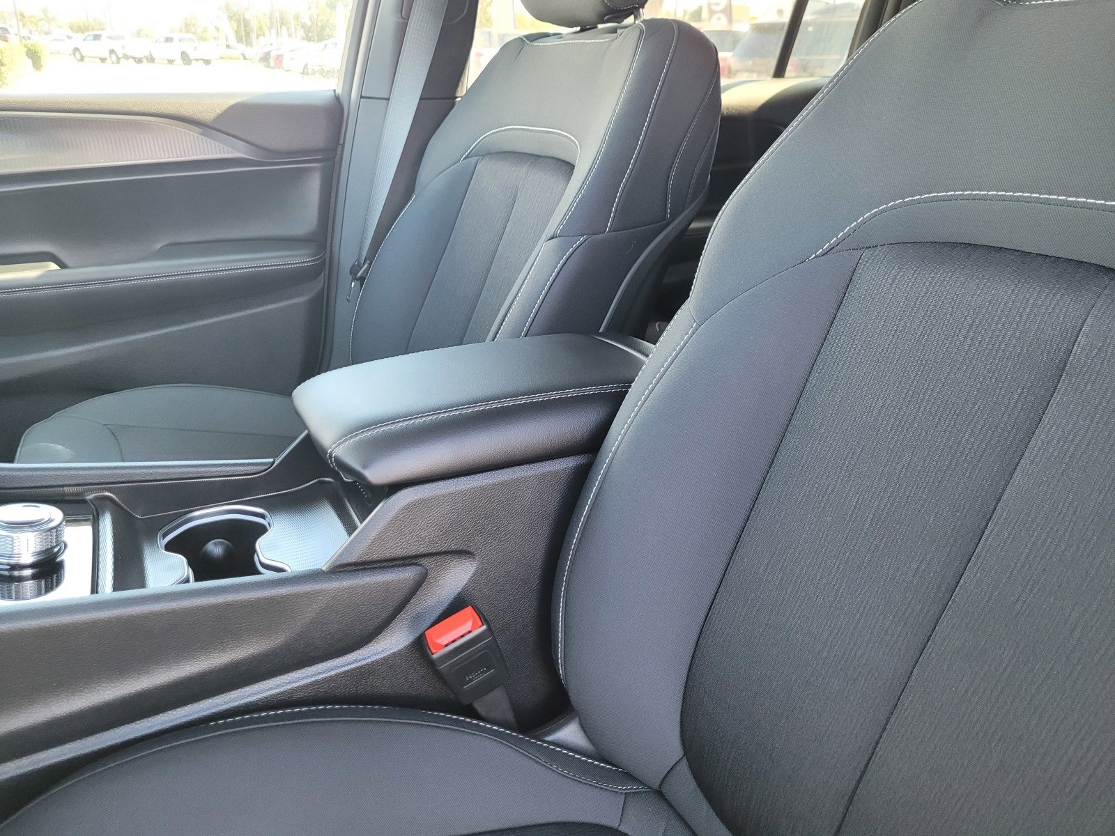 New 2025 Jeep Grand Cherokee L Laredo w/ Luxury Tech Group I image 12