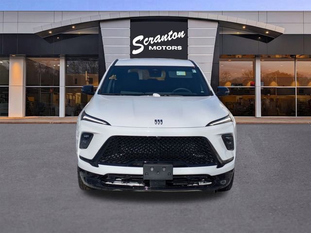 Used 2025 Buick Enclave Sport Touring image 8
