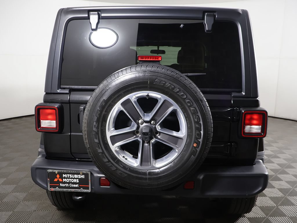 Used 2021 Jeep Wrangler Unlimited Sahara AWD/4WD image 9