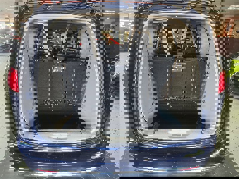 Used 2020 Chrysler Pacifica Touring-L image 28