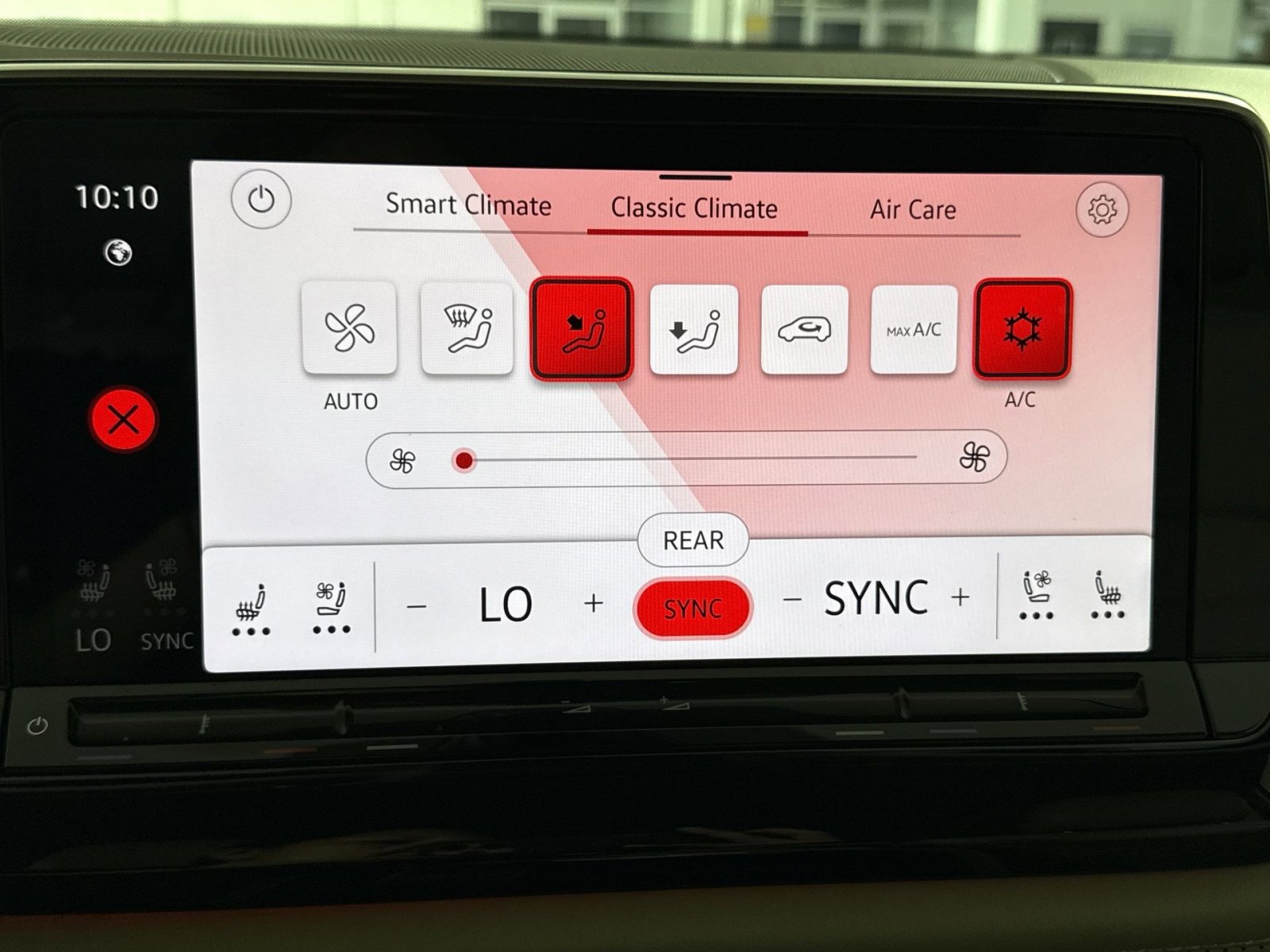 Used 2024 Volkswagen Atlas SEL image 21