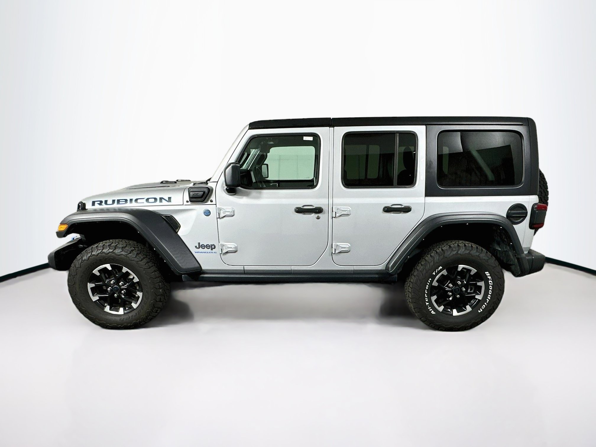 Used 2024 Jeep Wrangler Unlimited Rubicon 4xe AWD/4WD image 4