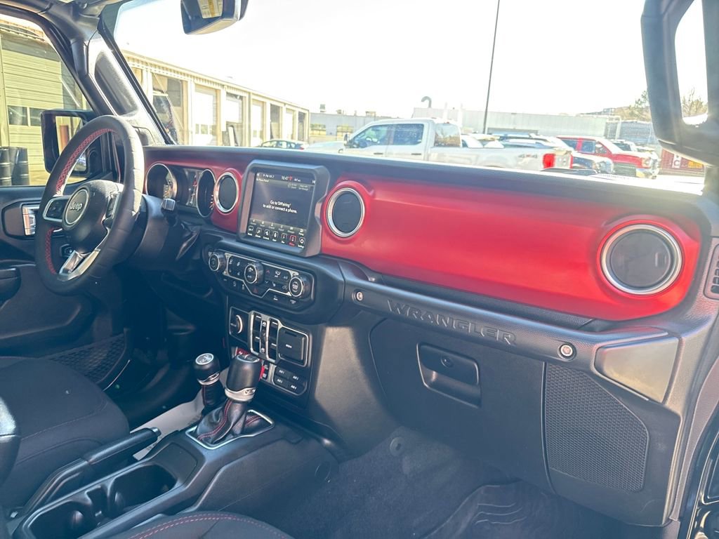 Used 2023 Jeep Wrangler Unlimited Rubicon w/ Cold Weather Group image 30