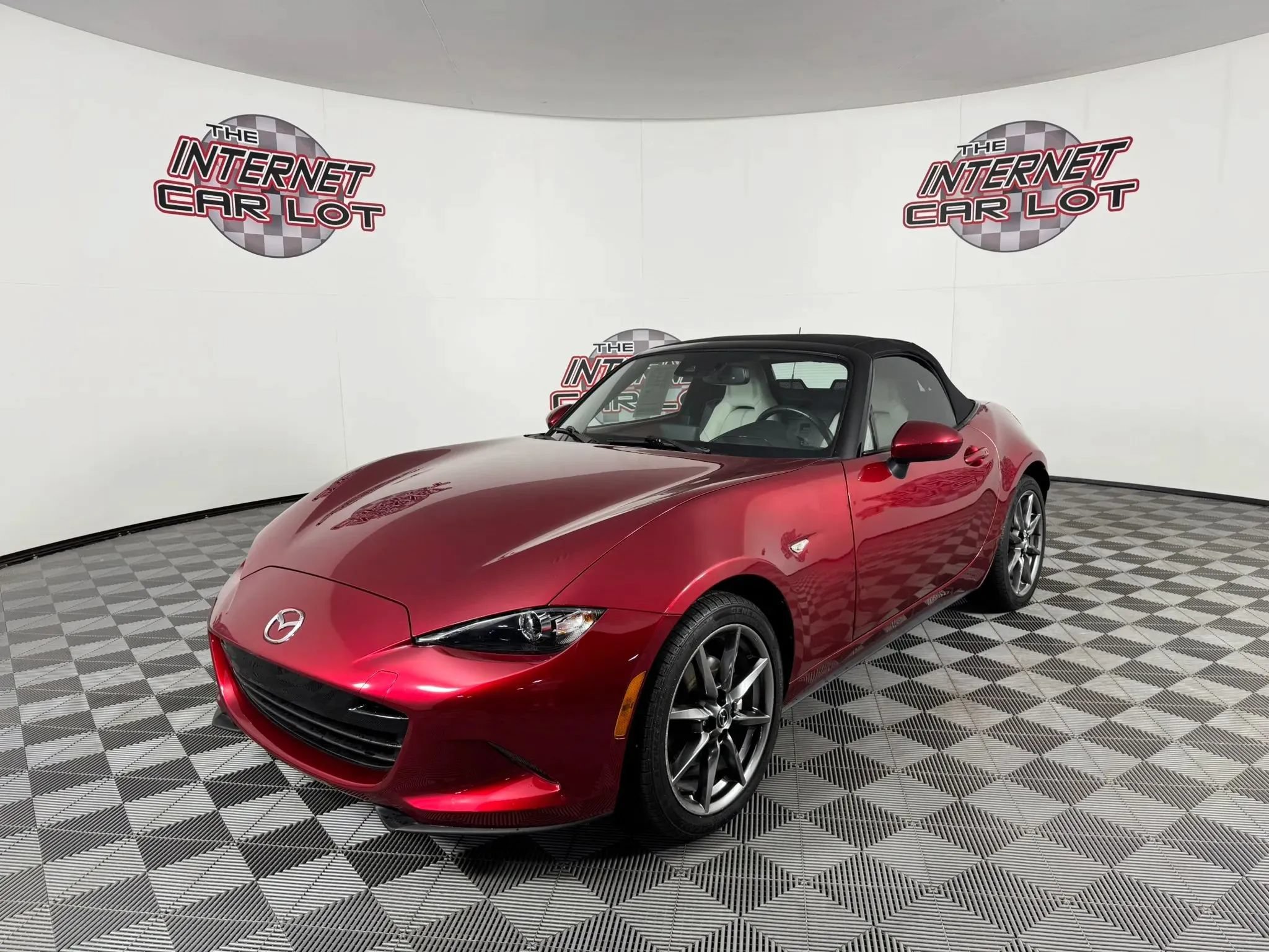 Used 2021 MAZDA MX-5 Miata Grand Touring RWD image 5