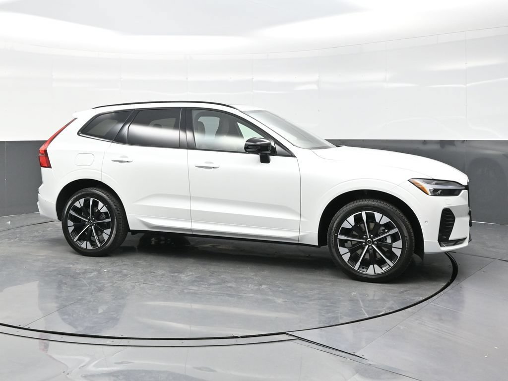 New 2026 Volvo XC60 B5 Plus w/ Protection Package Premier AWD/4WD image 8