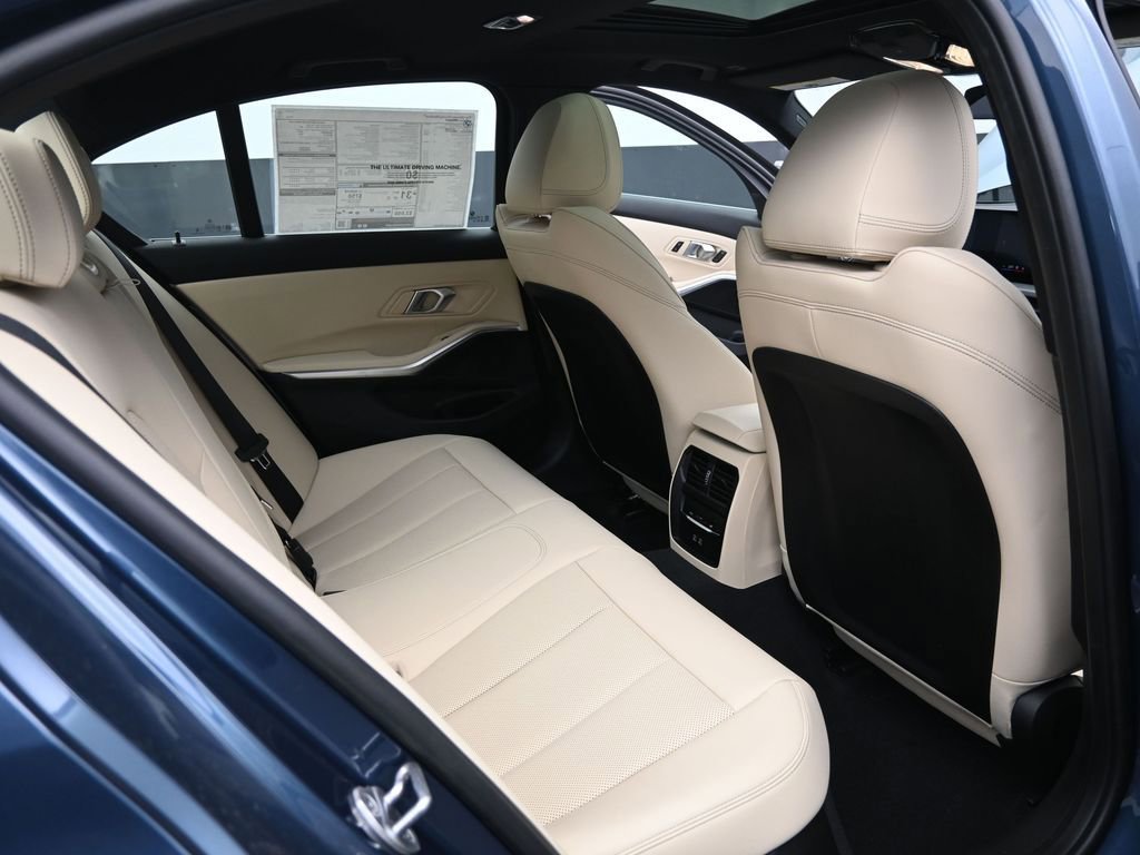 Certified 2025 BMW 330i Sedan w/ Premium Package image 23