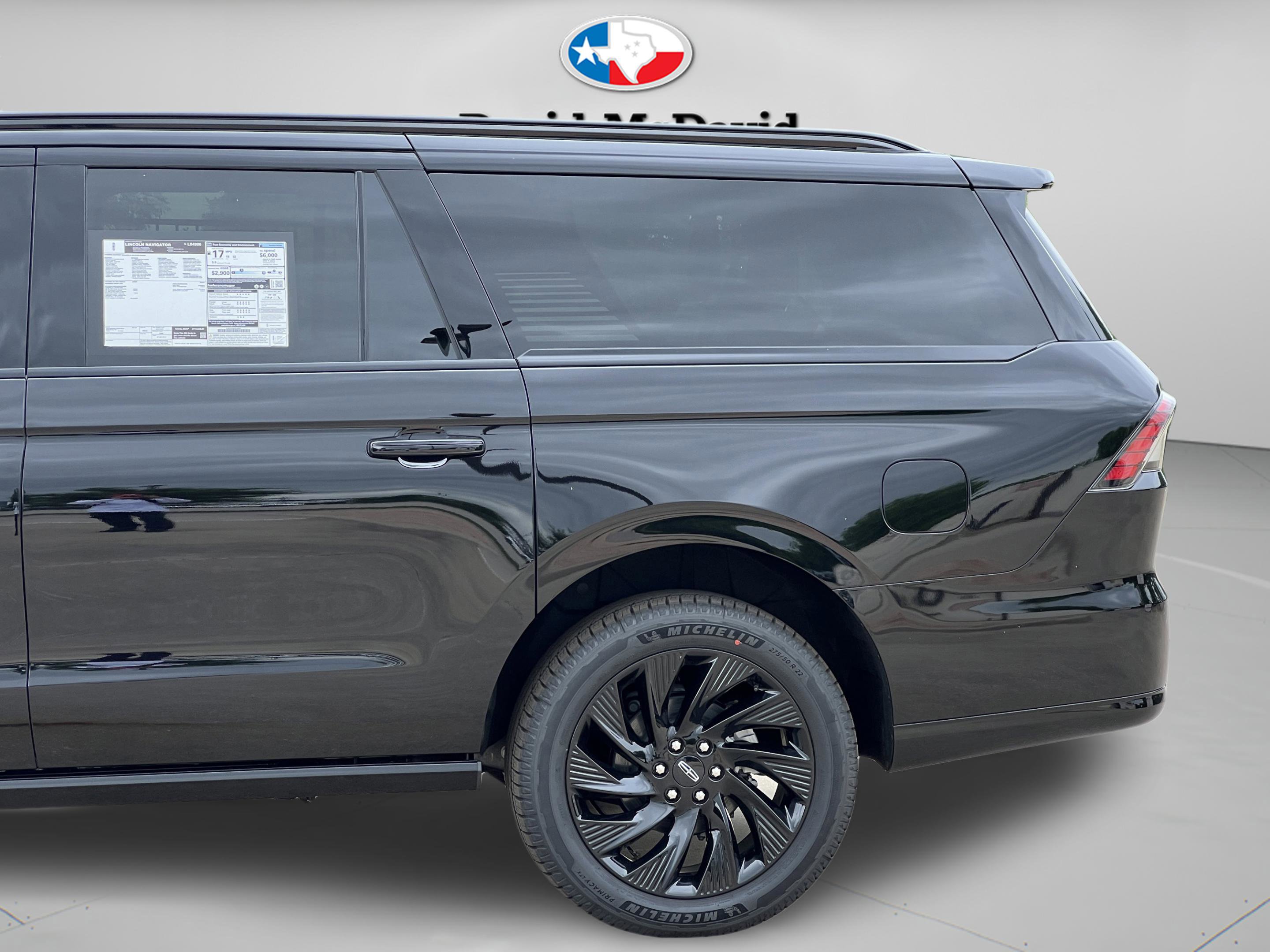 New 2026 Lincoln Navigator L Reserve w/ Jet Appearance Package AWD/4WD image 30