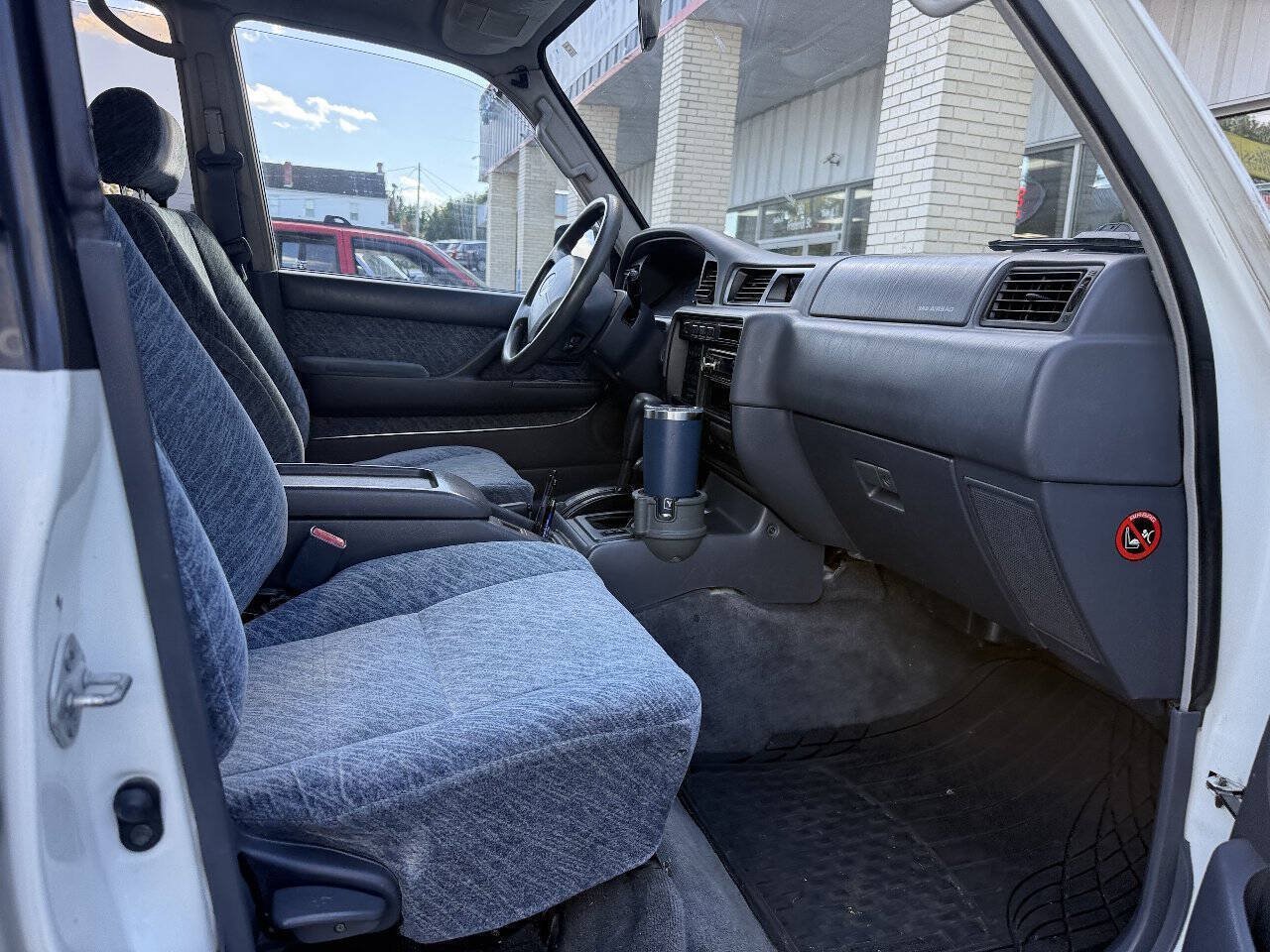 Used 1996 Toyota Land Cruiser w/ Convenience Pkg AWD/4WD image 8
