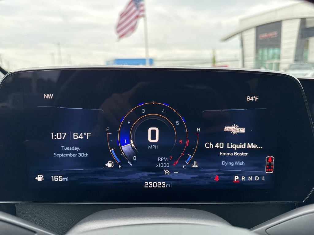 Used 2025 Chevrolet Traverse LT image 24