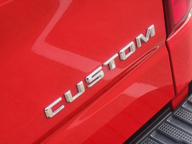 Used 2024 Chevrolet Silverado 1500 Custom image 18