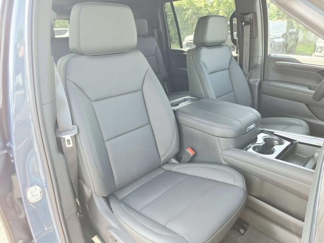New 2026 Chevrolet Suburban LT w/ Comfort Package AWD/4WD image 14