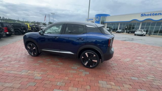 Used 2025 Nissan Kicks SR w/ SR Premium Package FWD image 8