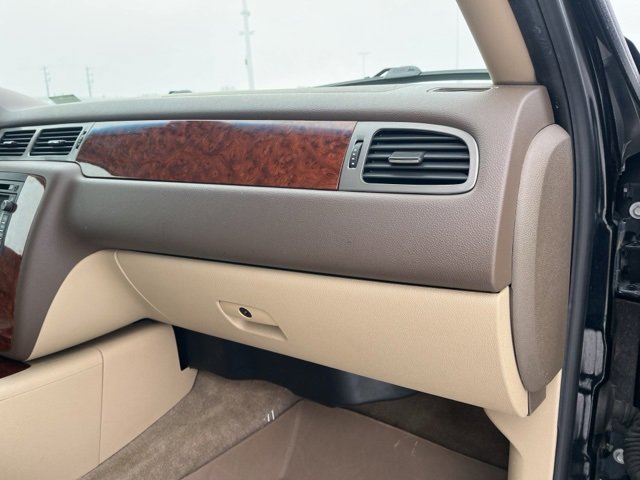 Used 2009 Chevrolet Suburban LTZ image 59