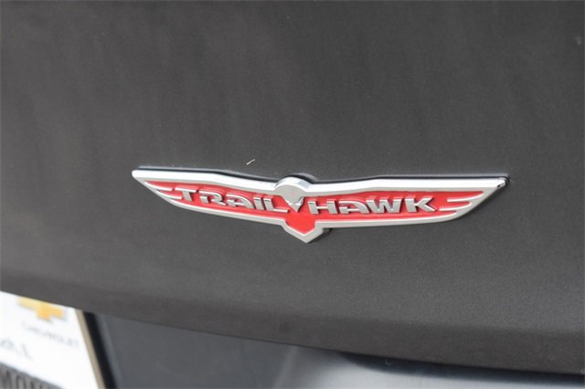 Used 2016 Jeep Cherokee Trailhawk w/ Comfort/Convenience Group image 17