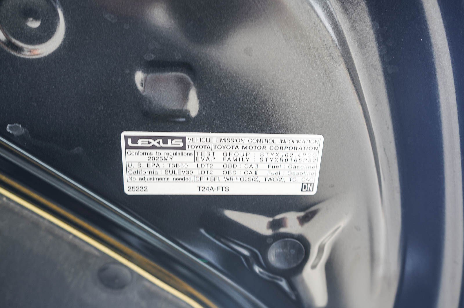 Used 2025 Lexus RX 350 Premium w/ Accessory Package (Z1) FWD image 28