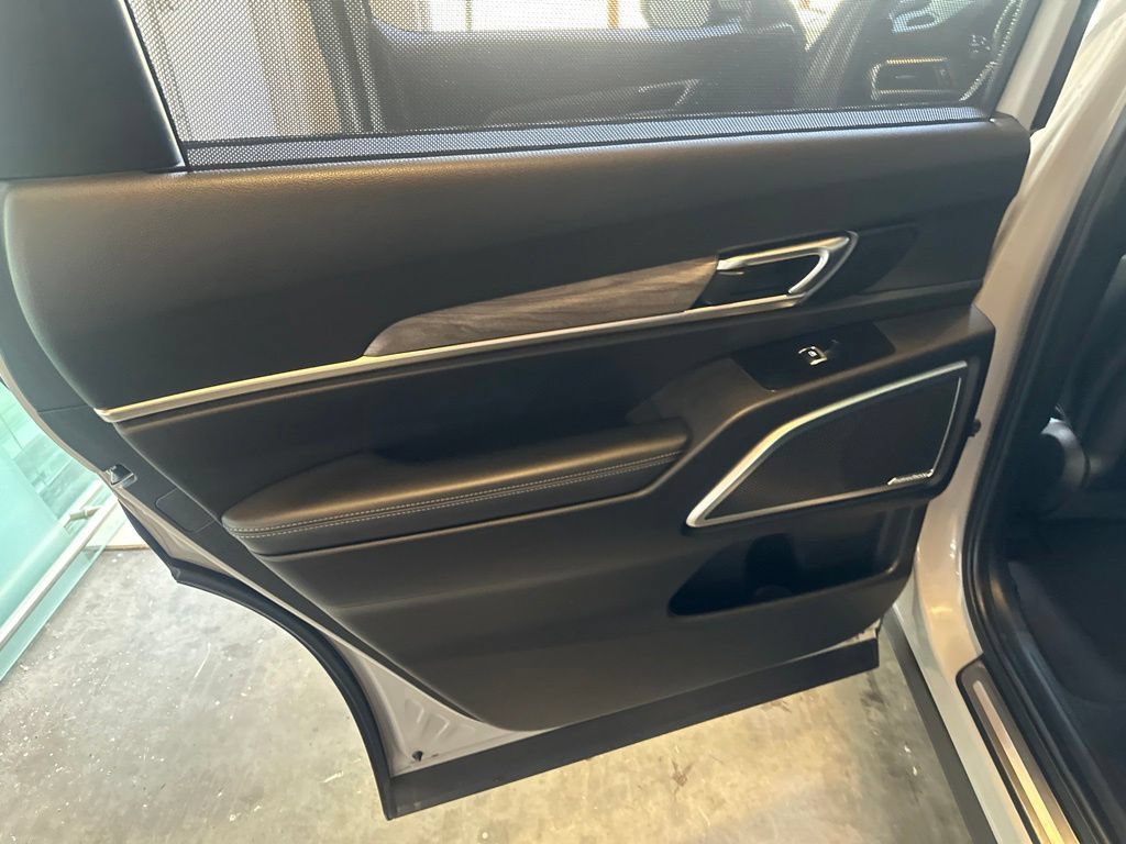 Used 2022 Kia Telluride SX w/ Nightfall Edition Package AWD/4WD image 23