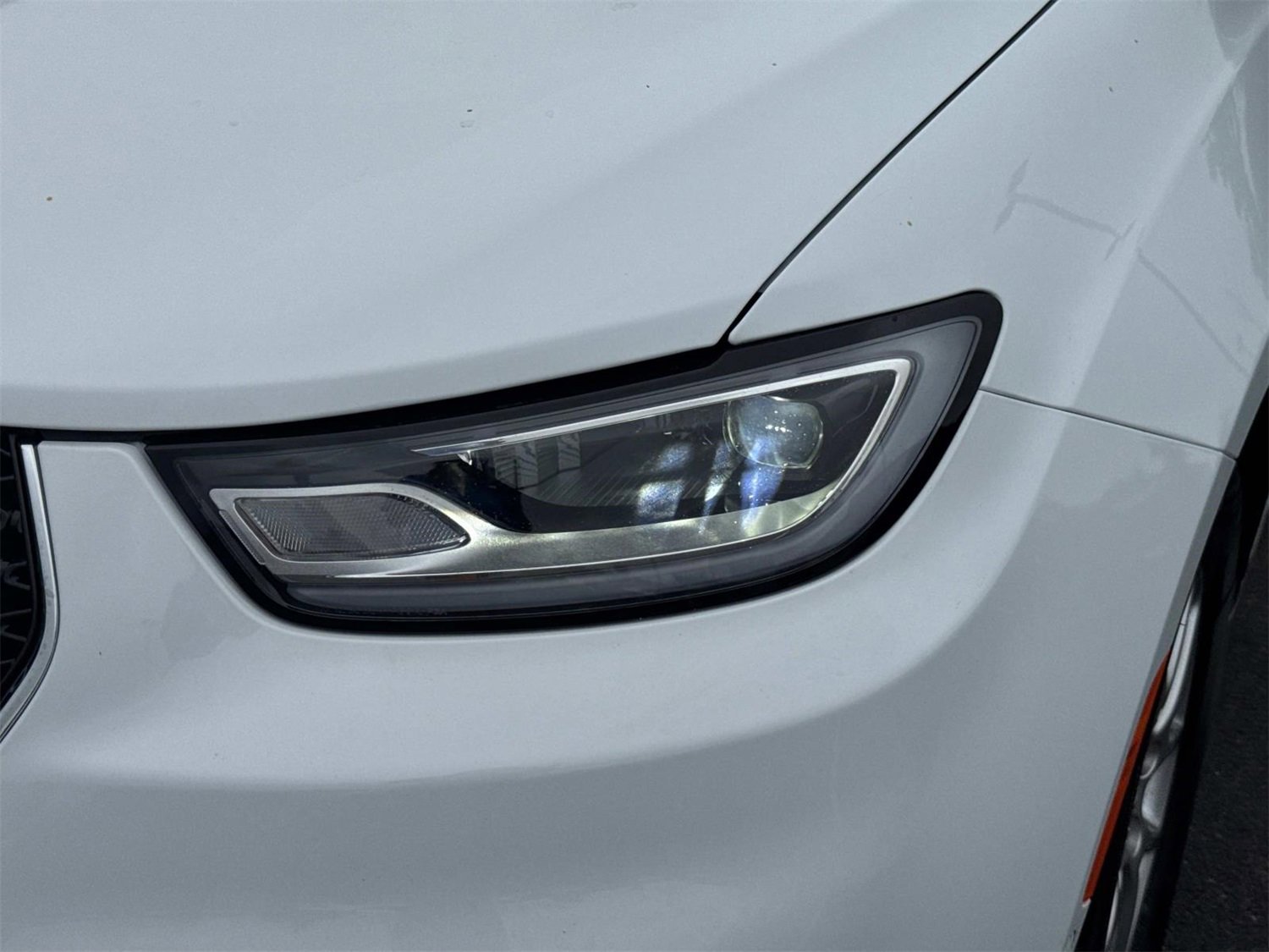 New 2025 Chrysler Pacifica Select image 10