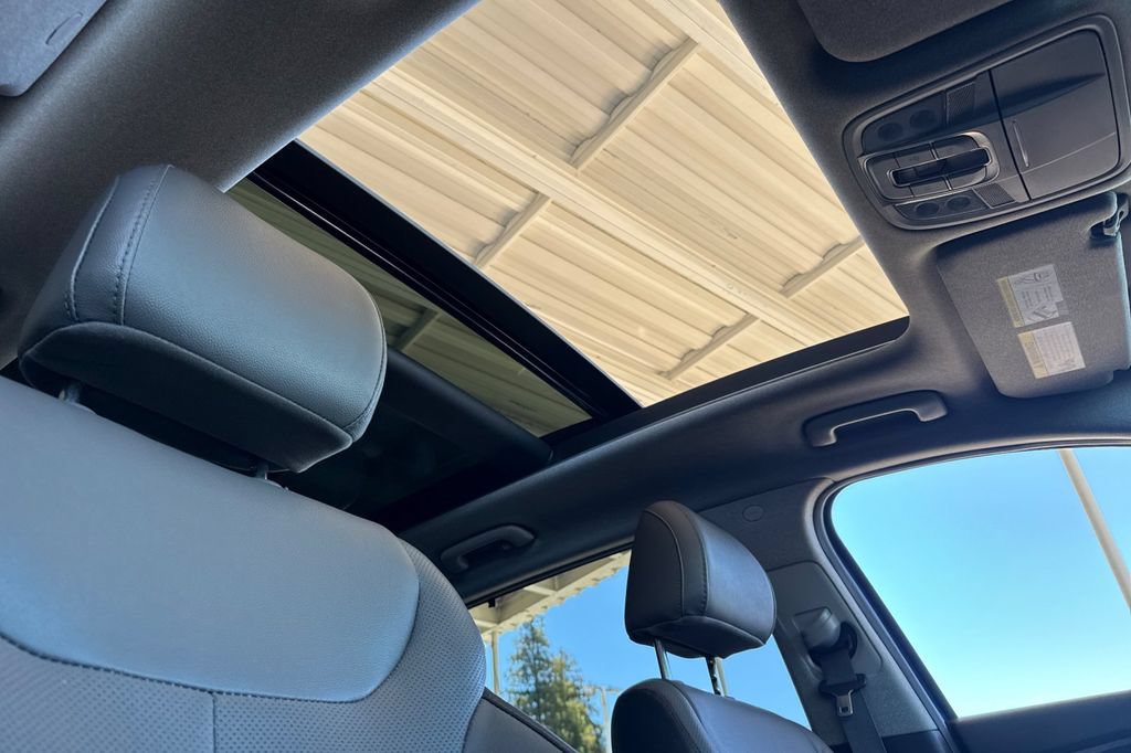 Used 2019 Hyundai Santa Fe Limited FWD image 15