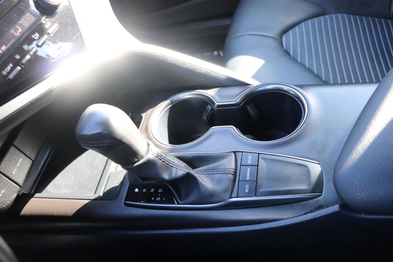 Used 2024 Toyota Camry SE image 35