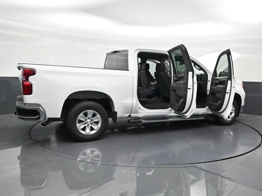 Used 2024 Chevrolet Silverado 1500 LT RWD image 32