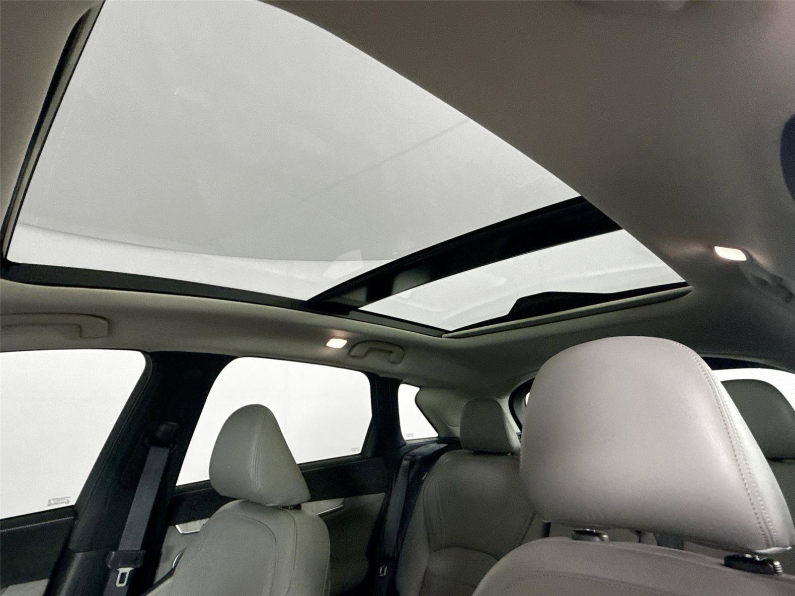 Used 2023 INFINITI QX50 Sensory image 6