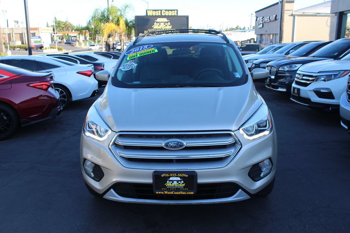 Used 2018 Ford Escape SEL FWD image 3