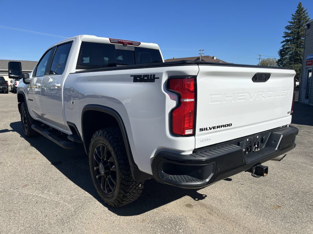 Used 2025 Chevrolet Silverado 2500 LT w/ Trail Boss Package AWD/4WD image 9