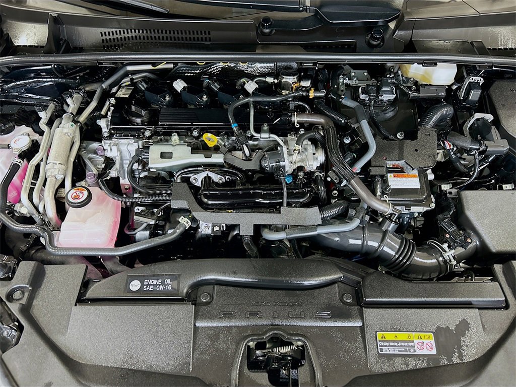 Used 2025 Toyota Prius Plug-In Hybrid image 26
