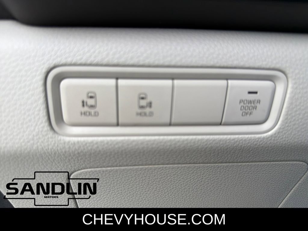 Used 2024 Kia Carnival LX image 39