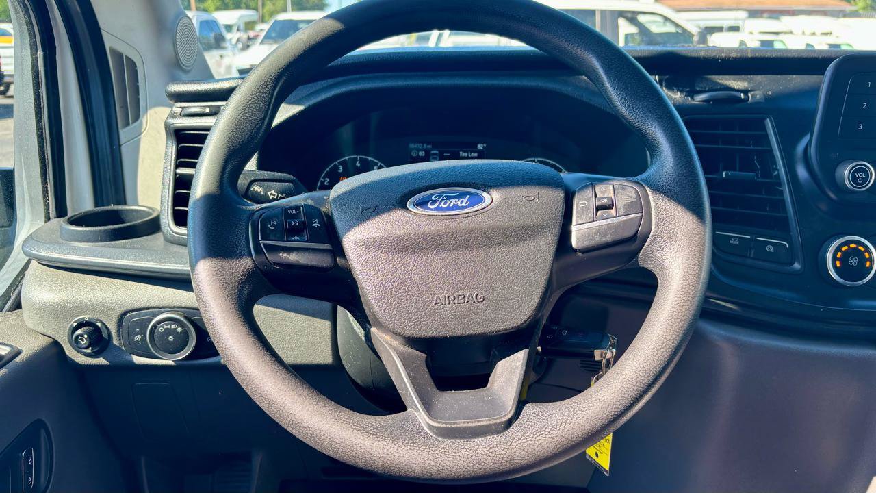 Used 2022 Ford Transit 350 DRW RWD image 16