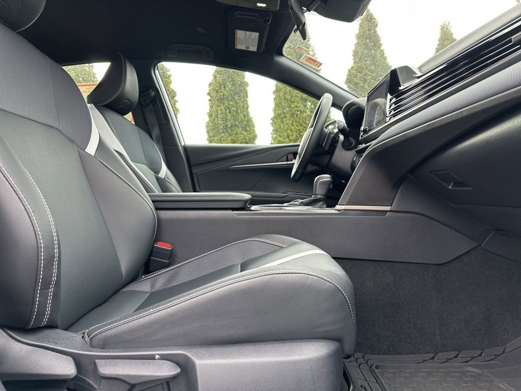 Certified 2025 Toyota Camry SE image 32