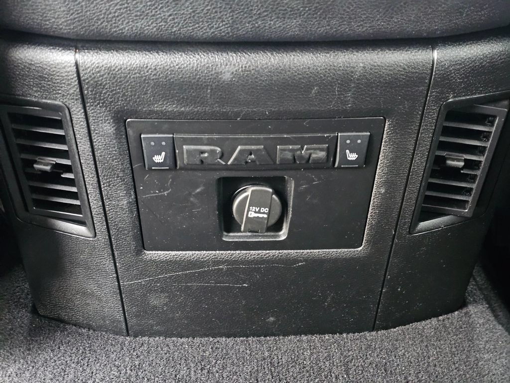 Used 2015 RAM 3500 Laramie Longhorn AWD/4WD image 19