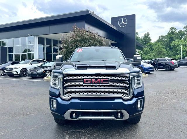 Used 2021 GMC Sierra 3500 Denali w/ Denali Ultimate Package AWD/4WD image 3