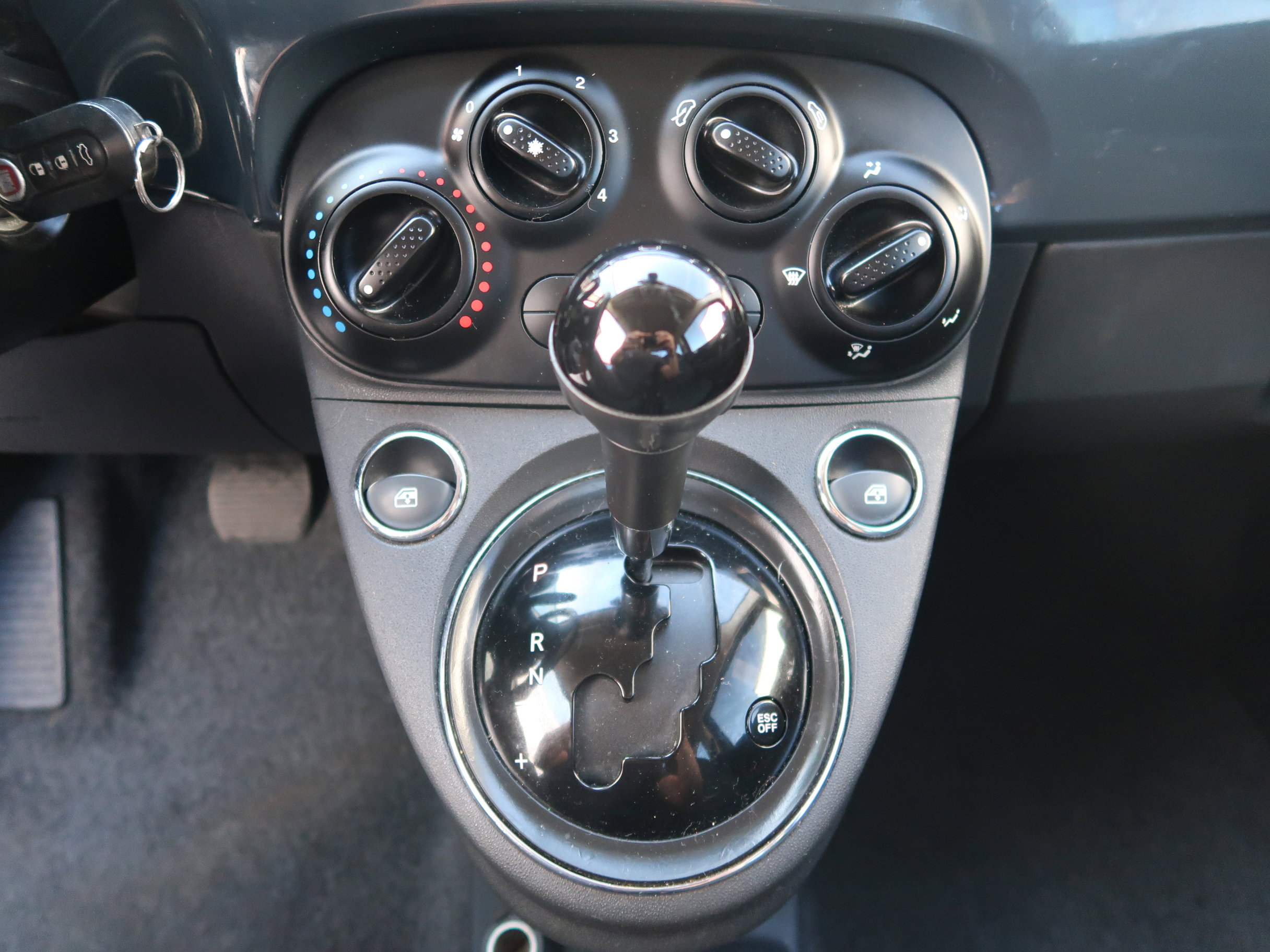 Used 2016 FIAT 500 Pop image 18